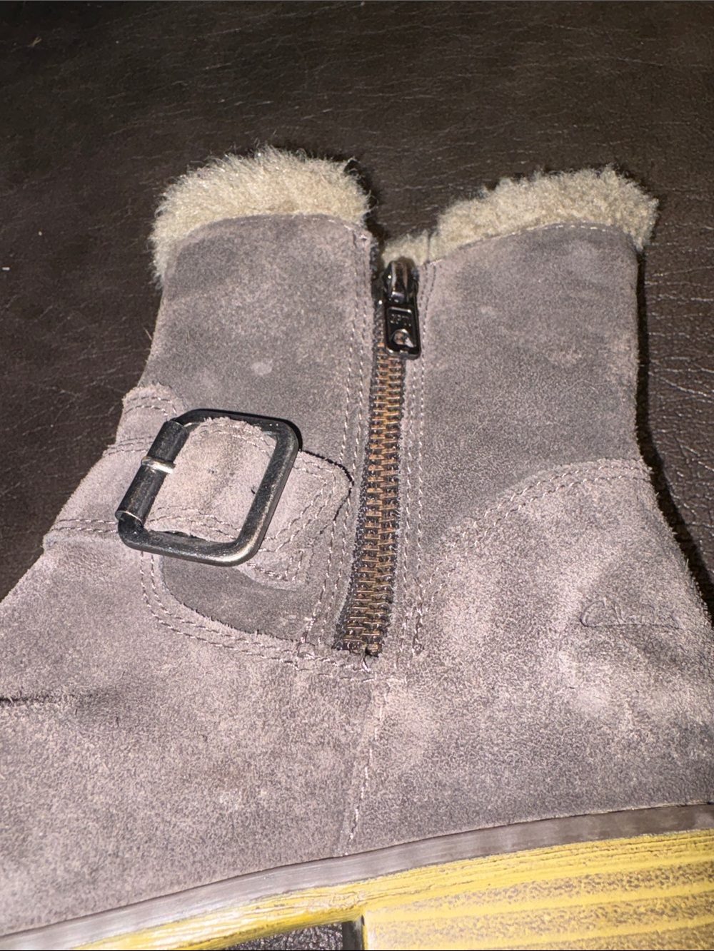Clarks gray suede faux fur boots size 11 1/2 - Picture 9 of 11